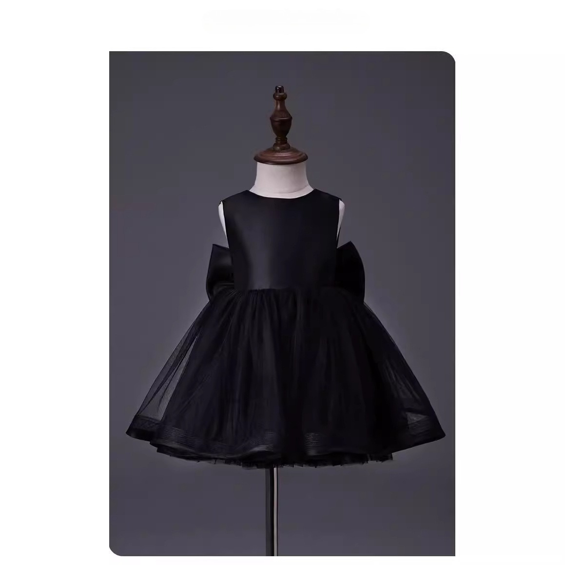 女の赤ちゃんの最初の誕生日ドレス 冬用 高級ピアノ演奏用 ガ - Baby Clothing High End のレビューと価格